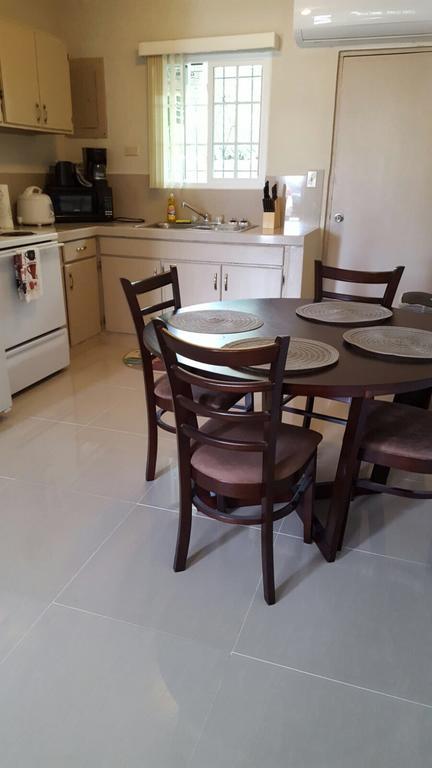 Beautiful 2 Bedroom 1 Bath Tamuning Exterior photo